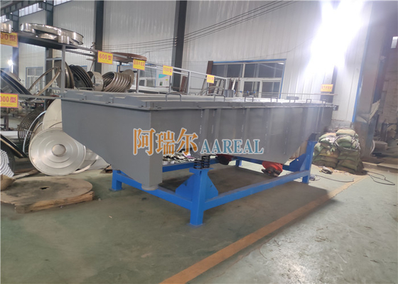 Thép carbon đa tầng hạt carbon hoạt động Vibrating Sieve Linear Rectangular Separator For Activated Carbon Granules