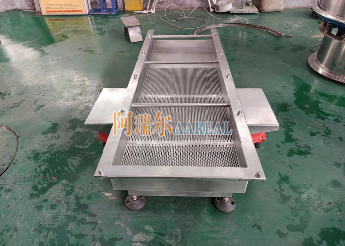 450 * 1500mm Màn hình rung thẳng bằng thép không gỉ loại thực phẩm cho đậu nành đen